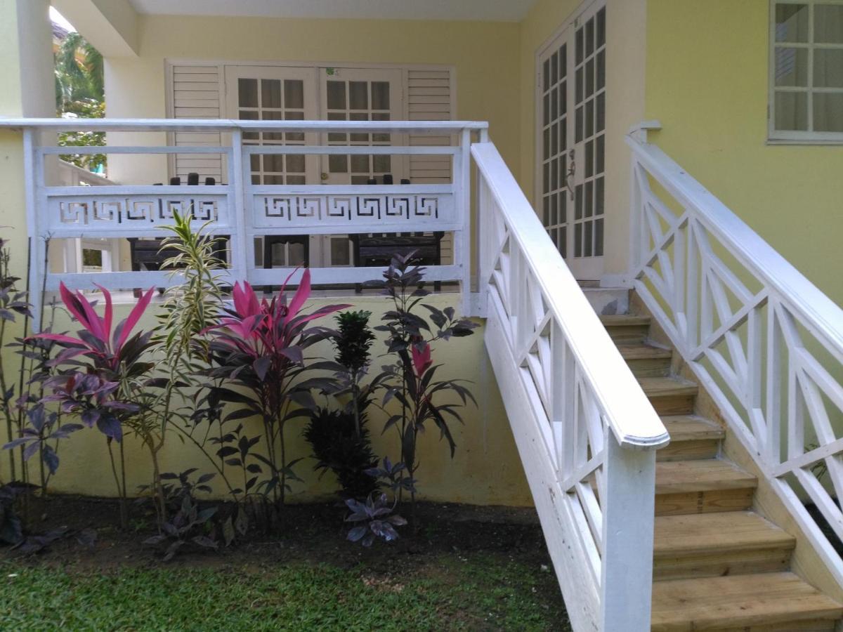 Mystic Ridge Apt 2 Plus 6 Ocho Rios Ngoại thất bức ảnh